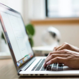 Менеджер по работе с клиентом